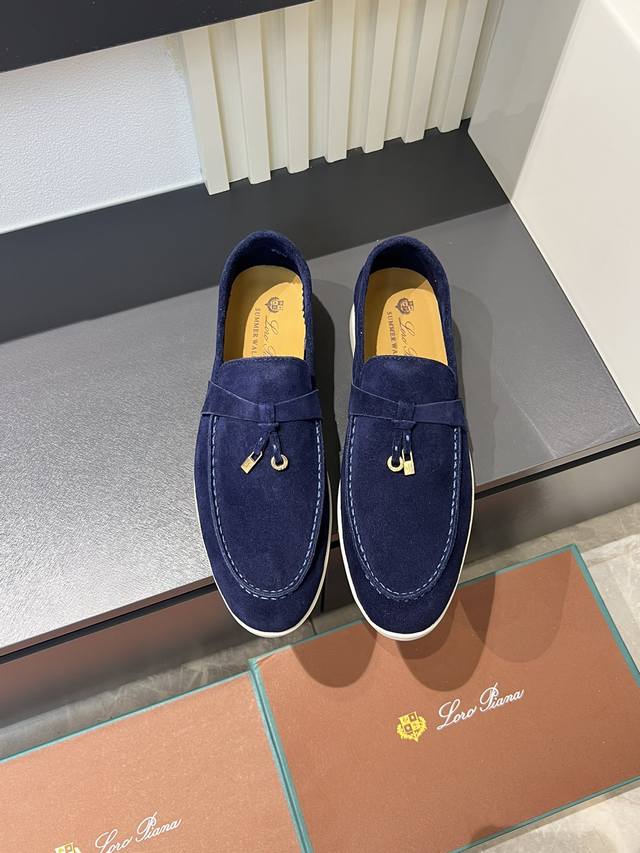 Loro Pian'* Classic LP top-quality British-style flat loafers for couples, a mus