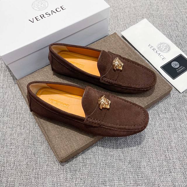 Versace official website launch: Italian men's high-end trendy driving shoes, a Versace official website launch: Italian men's high-end trendy driving shoes, a