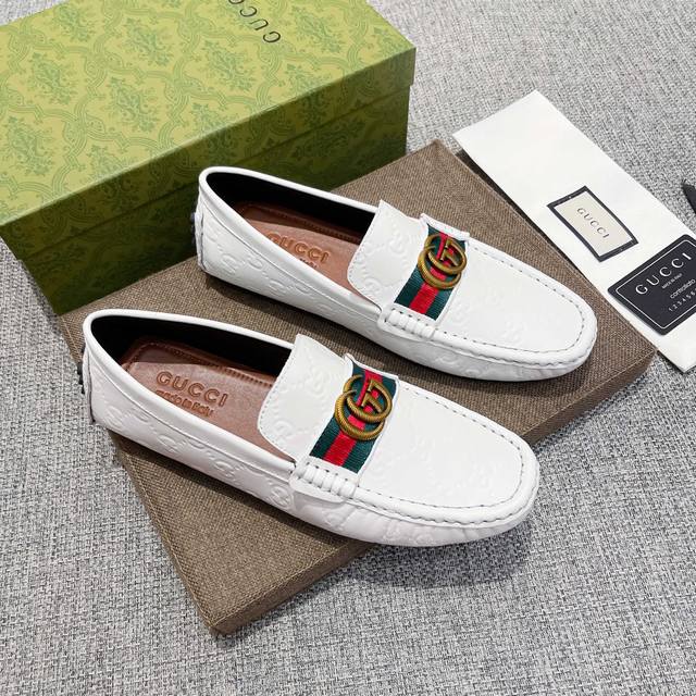 Gucci, founded in Florence in 1921, is one of the world's leading luxury brands. Gucci, founded in Florence in 1921, is one of the world's leading luxury brands.