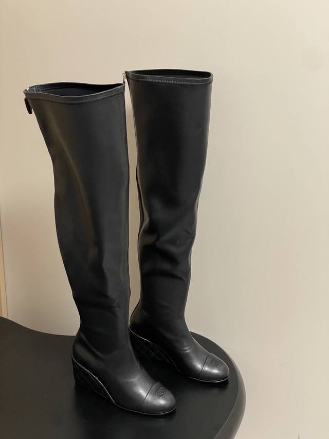 Mid-calf boots - Long boots - Chanel 25A Autumn/Winter New Double C Quilted Wedg