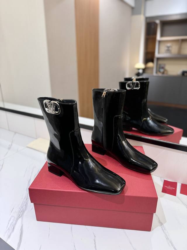 Factory Price: Valentino Garavani Vlogo Type Rosso Red V Logo Boots - Palladium