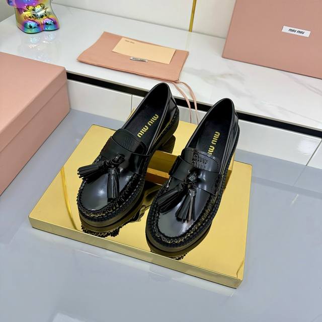 Factory Price Pp Miu Miu 25Ss Early Autumn New British Style Lace-up Loafers Miu