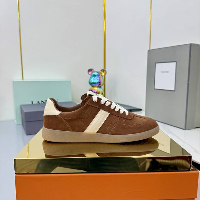 Tom Ford American Fashion Luxury 2025 Hot Selling Item Size: 39-45. Tom Ford is