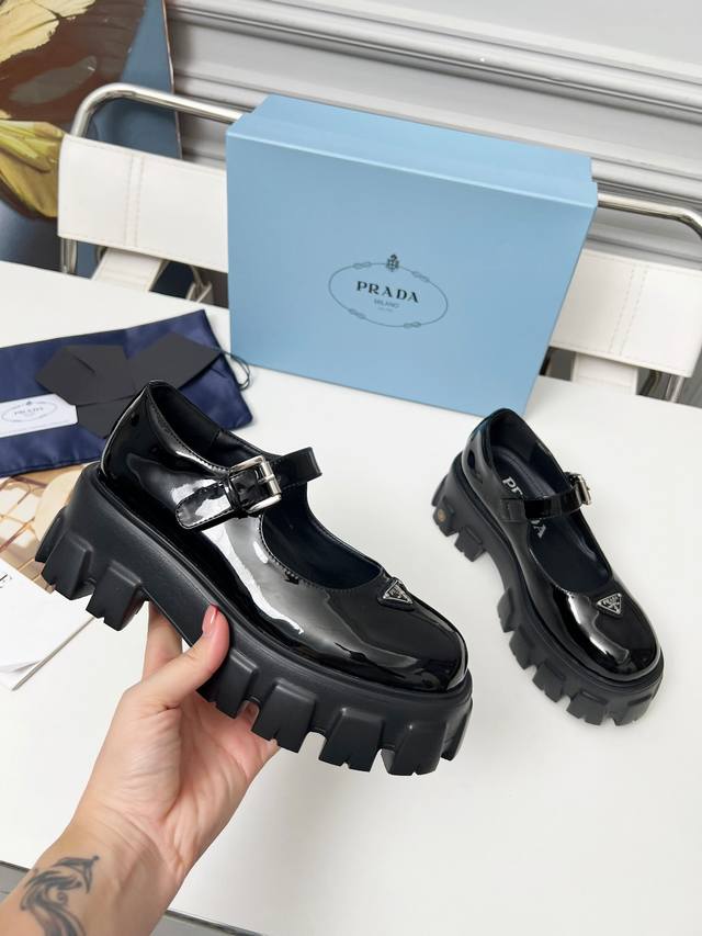 25Ss Prada New Platform Mary Jane Shoes** Autumn/Winter Hot Item! Instantly elon