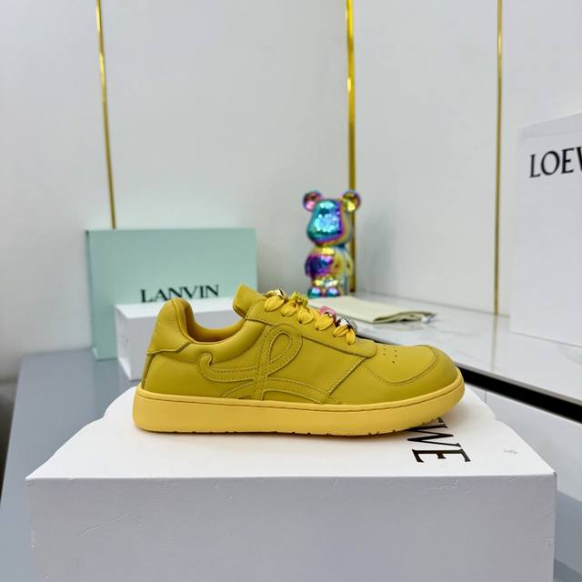 No decorative buckle, add shoelace decorative buckle +50 Loewe