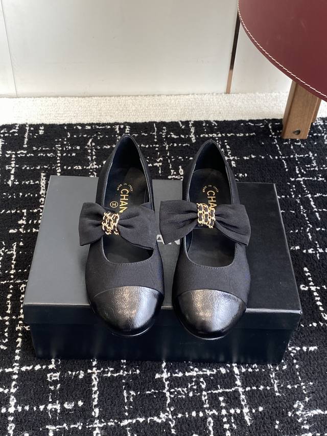 High-quality Chanel 25Ss Spring/Summer runway Mary Jane bow shoes. I was instant