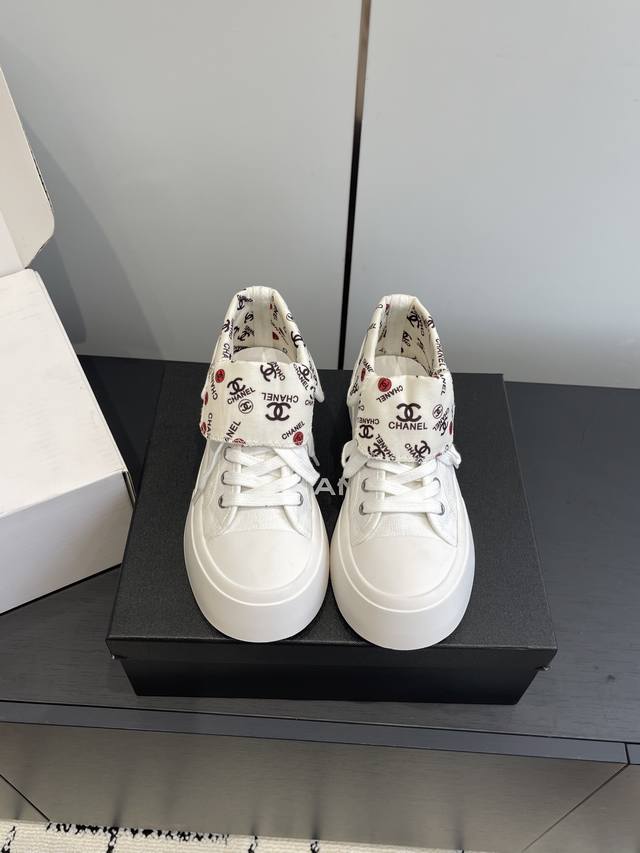 Chanel 25Ss Autumn/Winter New Casual Shoes - Biscuit Shoes These super trendy bi