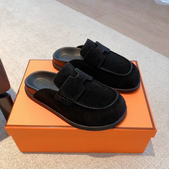 Herme S Ss25New Herme 2025 Birkenstock Slippers The new Birkenstocks have an ado