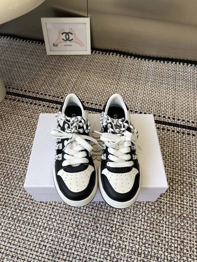 Dior C'Est 25Ss New Preppy Style Casual Sneakers. These shoes exude a striking a