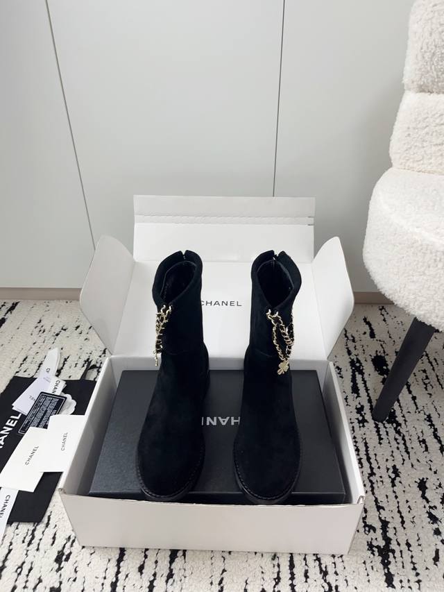 New Arrival from Official Store Top-Tier Replica Chain Color-Blocked Flat Ankle