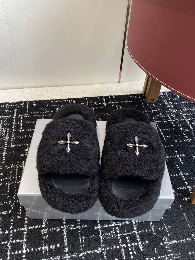 High-quality Smfk 25Ss Autumn/Winter platform slippers, a super popular style, I