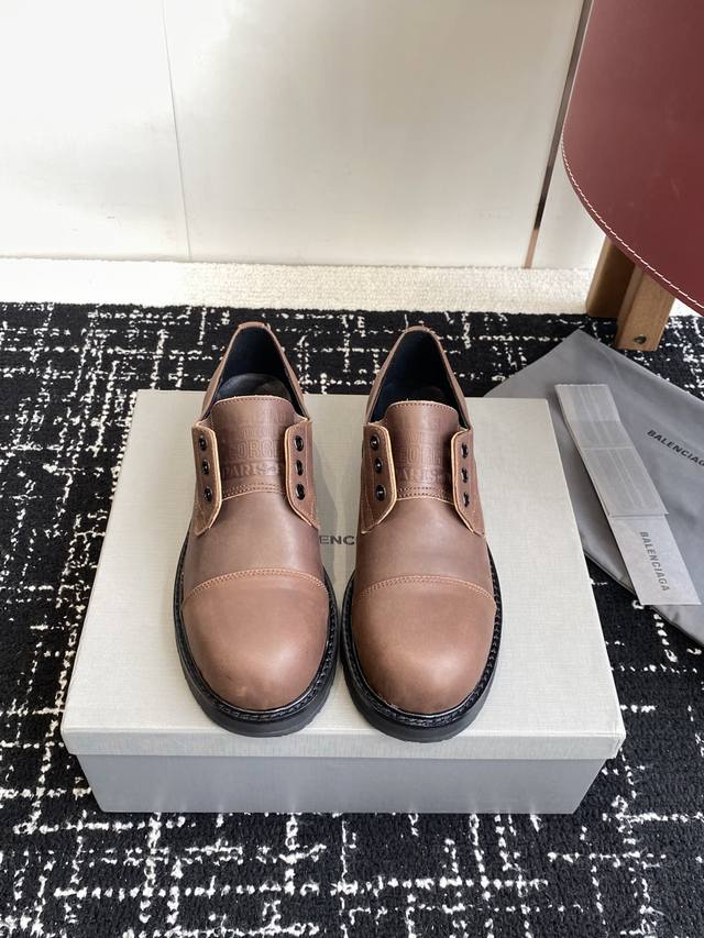 High-quality Balenciaga 25Ss Fall/Winter new style faux lace-up loafers for coup