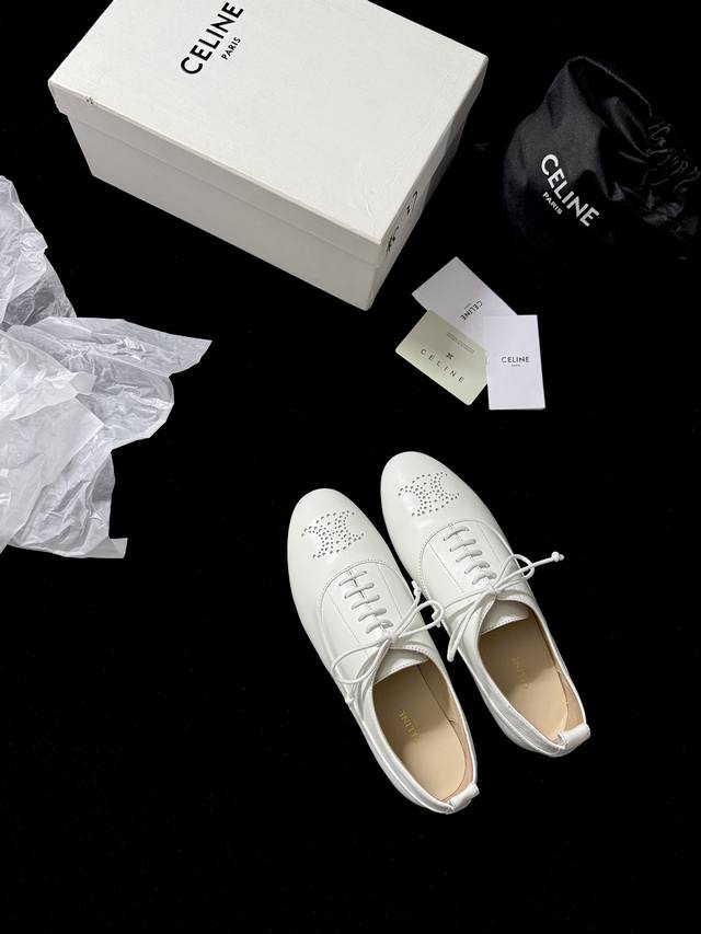 Celin* New Arrival! This shoe perfectly blends simplicity and sophistication. Th