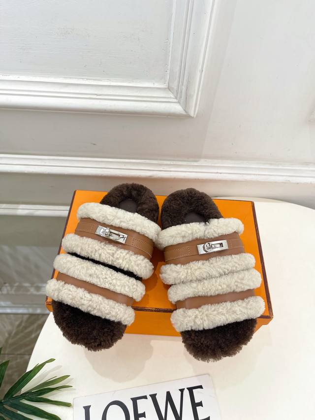 Hermes 25 2025 Spring/Summer New Arrival Classic Kelly Buckle Casual Wool Slippe