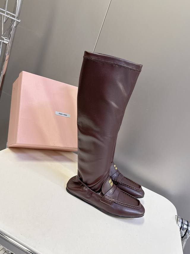 Miu Miu 2025 Fall/Winter Latest Runway Elastic Boots The most frequently seen it