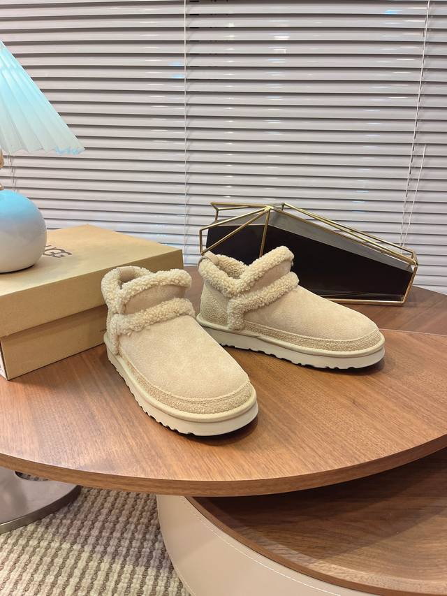 Ugg 25 Autumn/Winter Newest Snow Boots! The sheepskin collar design echoes the o