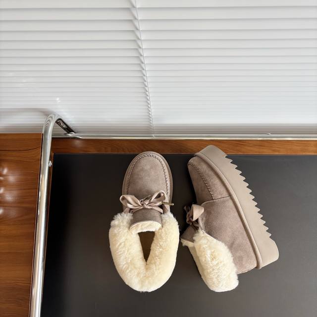 Ugg Karin platform loafers are so cute! The platform design subtly adds 5cm in h