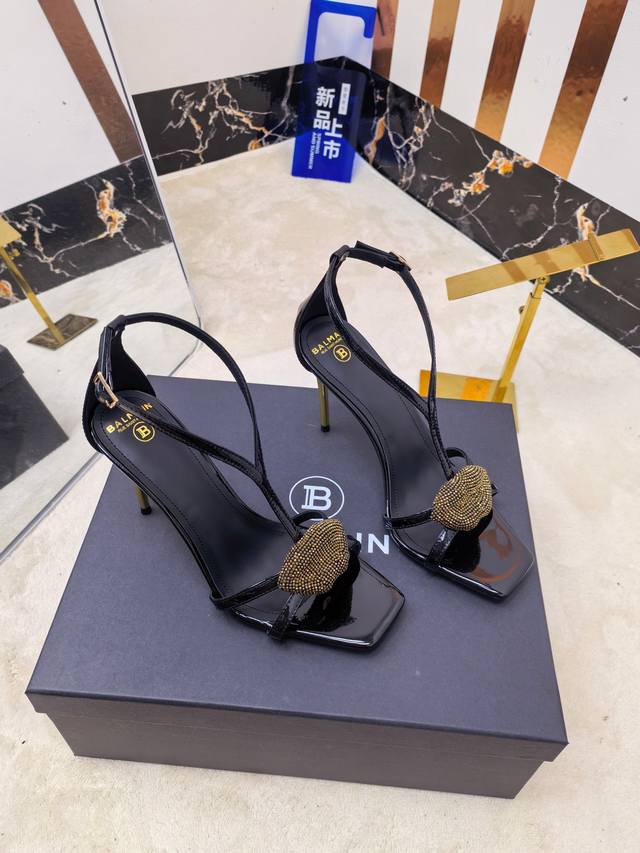 Factory direct replica of Balmain's latest 2025 Fall/Winter runway fashion high-