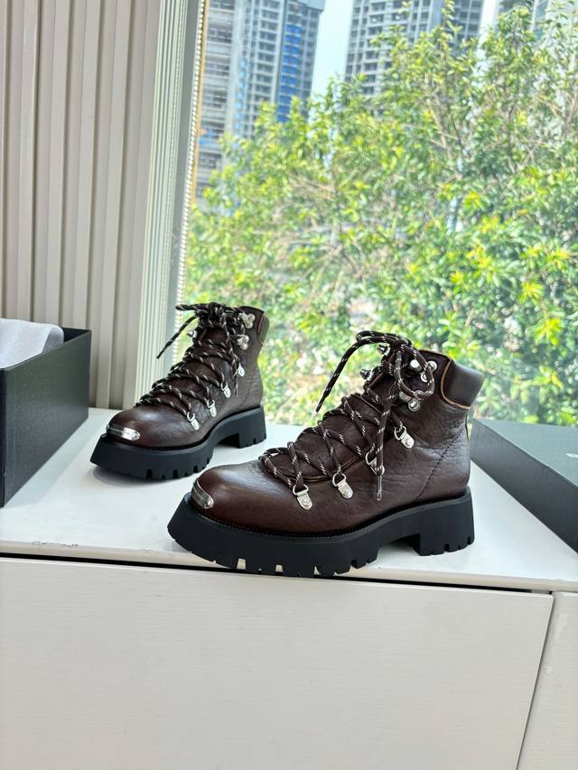 G013 Alexander Wang 25Ss New Lace-up Platform Ankle Boots. These platform ankle