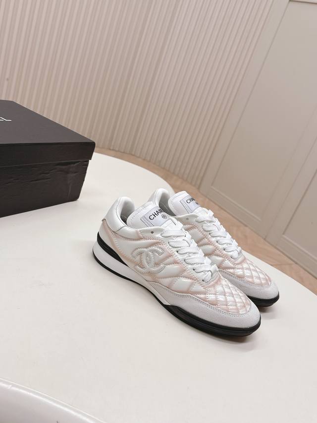 Chanel 2025 New Style Suede Round Toe Diamond Pattern Platform Sneakers Fashiona