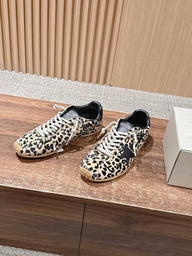 Marathon Speed Shoes - A must-have retro shoe from the Marathon series! The Mara