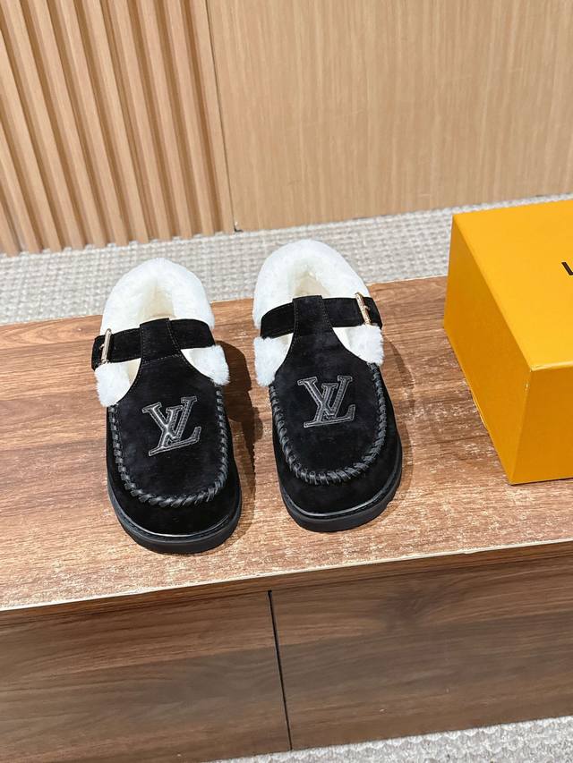 Louis Vuitton's new autumn/winter cute furry shoes, Birkenstock style, Mary Jane