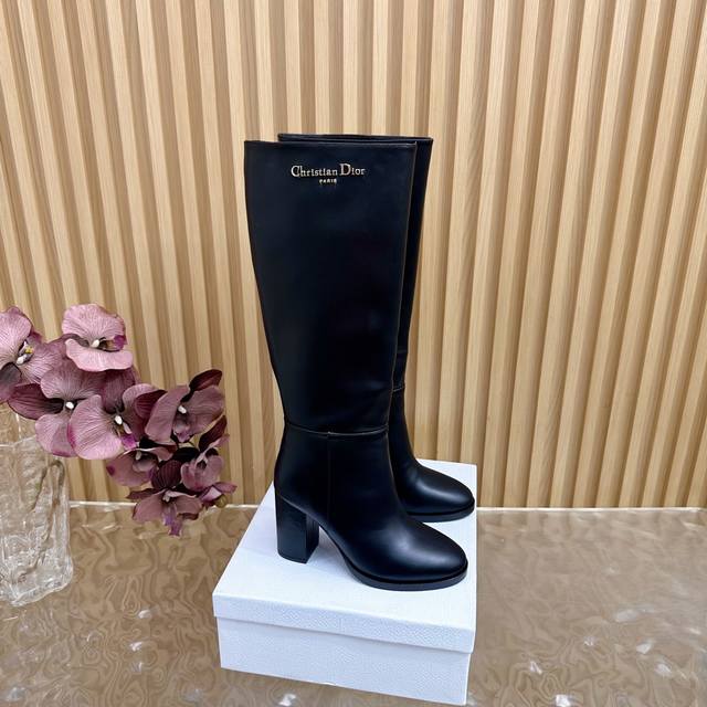 High-quality Dior 25Ss new autumn/winter chunky heeled boots. Versatile last for