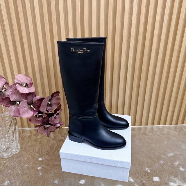 High-quality Dior 25Ss new autumn/winter chunky heeled boots. Versatile last for