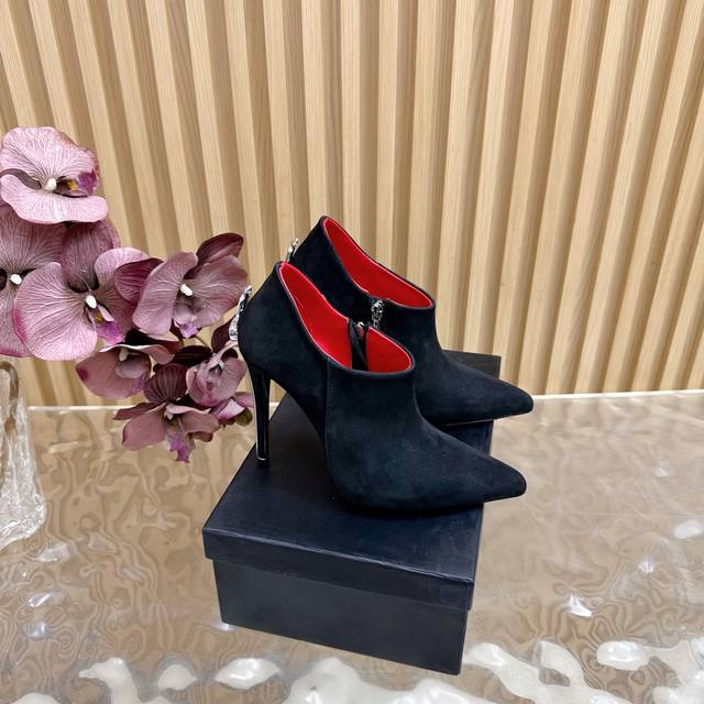 Ankle Boots If I absolutely have to suffer in high heels Then I want Cesare Paci