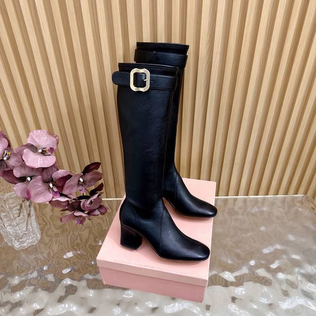 Miumiufw25 New Arrival