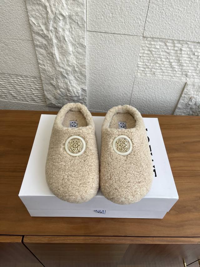 Top Version: Loewe 2025 Autumn/Winter New Ease Series Slip-on Closed-Toe Birkens