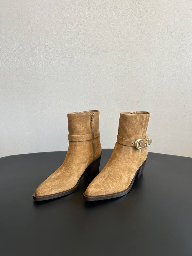 High-quality camel suede Shoes, size 25, retro-modern pointed-toe ankle boots. M