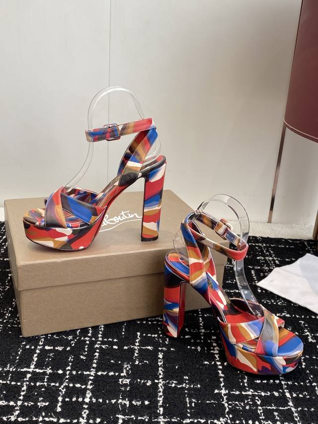 High-quality 2026 Spring/Summer new fashion runway platform high-heeled sandals