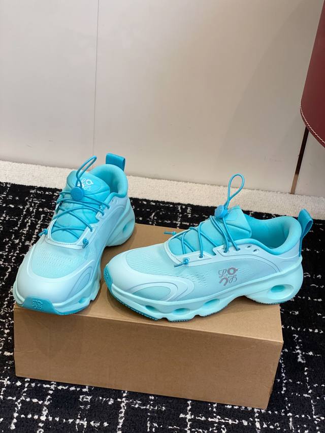 High-quality Loewe X On Cloudsolo collaboration lightweight athletic casual shoe