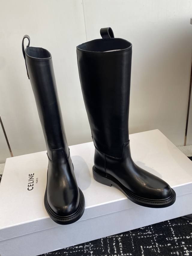 High-quality Celine 2025 Autumn/Winter new style, same style as Yang Mi's riding