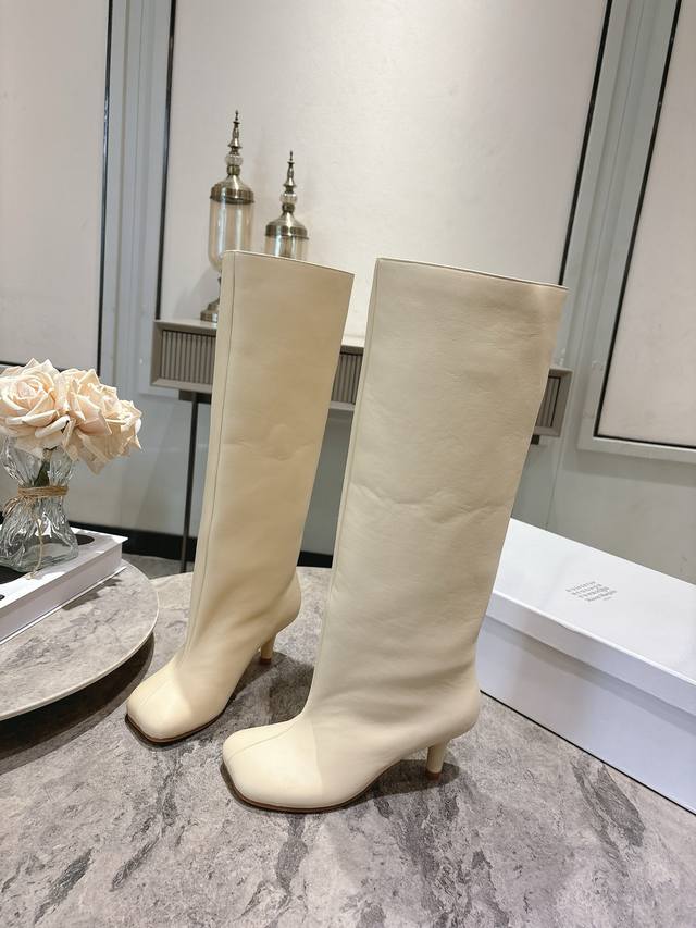 Top-tier version, Mm6 25 early autumn new high boots, I absolutely love them! Th