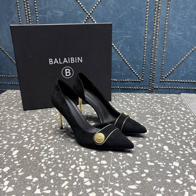 Balmain's latest runway fashion high-heeled shoes. Balmain, founded in 1945 by F