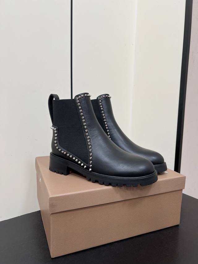 Christian Louboutincl Autumn/Winter Chelsea Boots. High-quality original design,