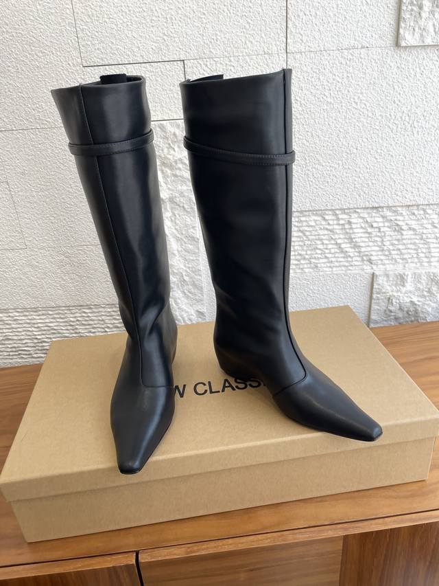 Top Version: Low Classic Korean Designer Brand 2025 Early Autumn New Pointed Toe