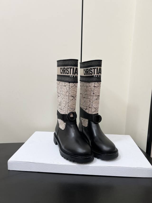 Dior Fall/Winter New Arrival Slip-on Riding Boots. A new Fall/Winter arrival, co