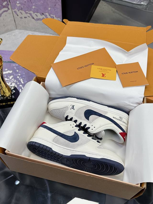 Factory Price: collaboration series is selling like hotcakes! Couple style shoes