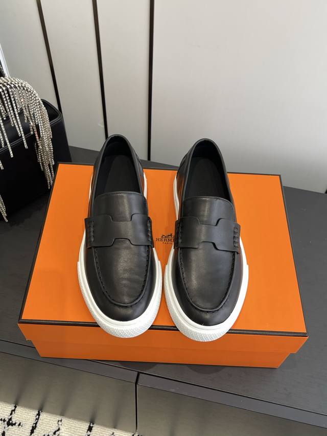 Women's & Men's 420 Hermes Classic H Couple Loafers British Retro Design Timeles