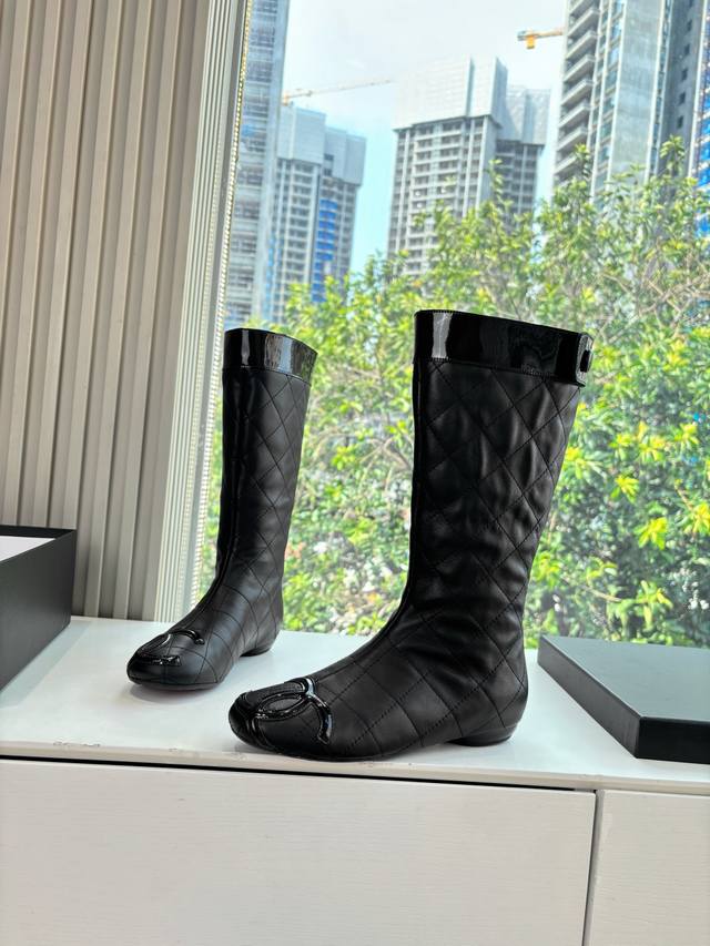 G988 Chanel * Chanel Autumn/Winter Chelsea Short Boots, New Style, Rider Boots.