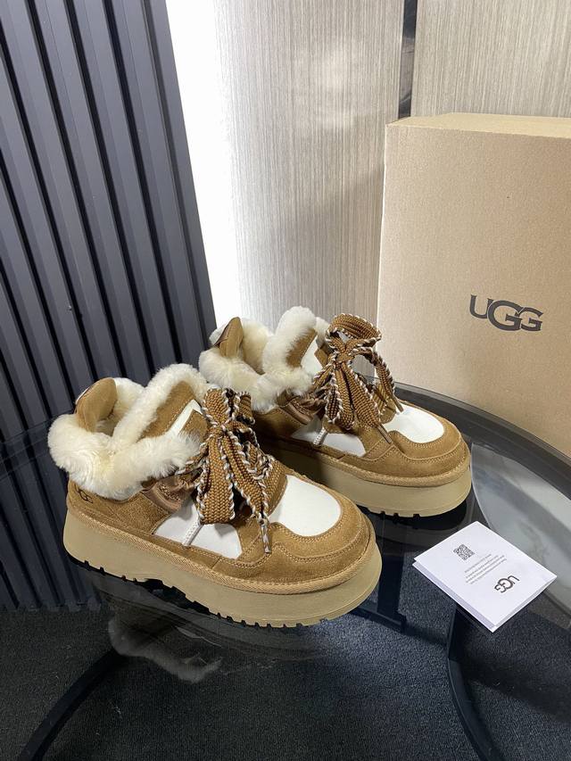 Ugg Aichmer Wool Series! I absolutely love the same platform shoes worn by Hanni