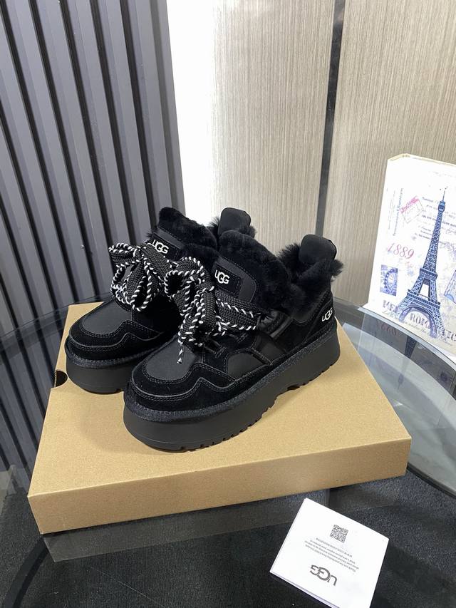 Ugg Aichmer Wool Series! I absolutely love the same platform shoes worn by Hanni