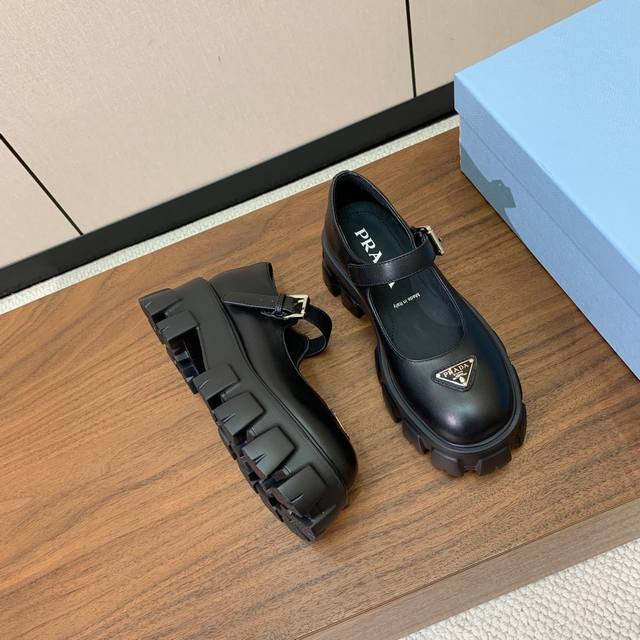 Pra*A Platform Mary Jane Shoes. Retro and playful yet sophisticated and elegant.