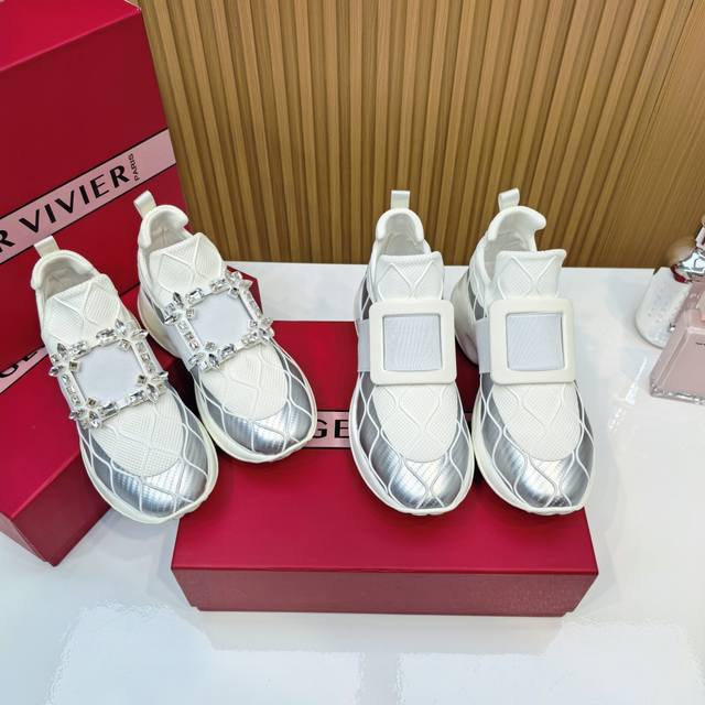 Roger Vivier 2025 Latest Sneakers Feels like walking on clouds even after 5km of