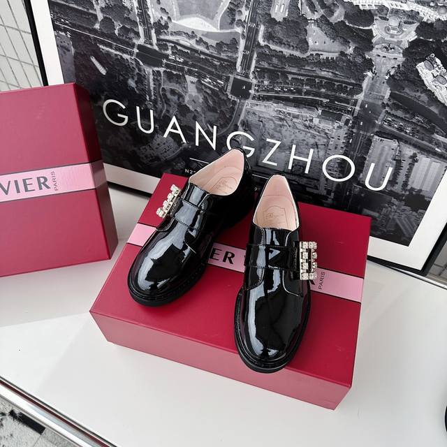 Top-quality early autumn new women's shoes, Viv Rangers rhinestone buckle loafer