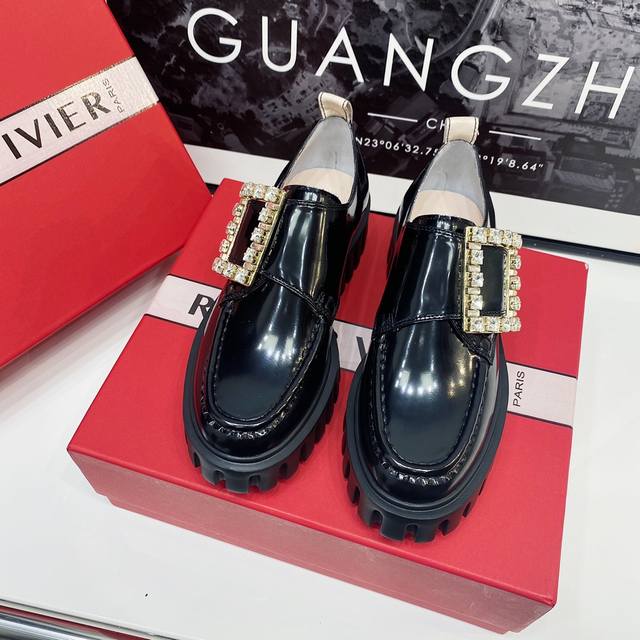 Roger Vivier's latest flats are incredibly stylish and versatile! All details ar
