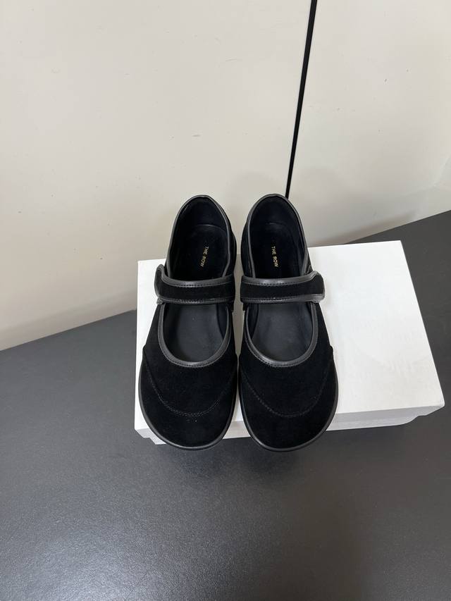 The Row Retro Minimalist Mary Jane Shoes! These are said to be the most beautifu